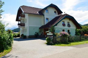 Отель Ferienwohnung Josy  Санкт-Канциан-Ам-Клопайнер-Зее